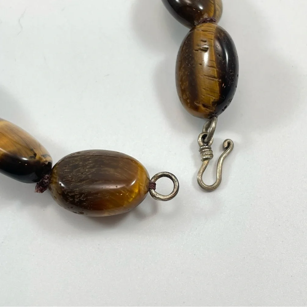 Stunning Oval Tigers Eye Beaded Unsigned Artisan Statement Necklace Knotted